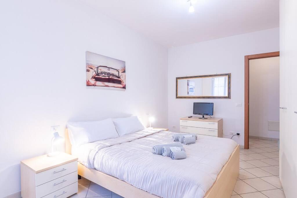 Esclusivo Loano Centro Mare A 50 Mt + Wi-Fi Apartment Exterior foto